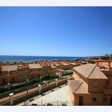 House With 3 Bedrooms In Buenas Noches With Wonderful Sea View Shared Pool Enclosed Garden 400 M From The Beach Сasa de vacaciones Estepona