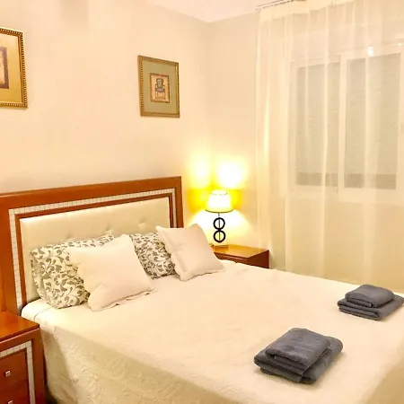 House With 3 Bedrooms In Buenas Noches With Wonderful Sea View Shared Pool Enclosed Garden 400 M From The Beach Сasa de vacaciones Estepona