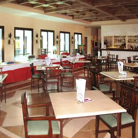 House With 3 Bedrooms In Buenas Noches With Wonderful Sea View Shared Pool Enclosed Garden 400 M From The Beach Estepona